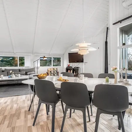 Bjart - 1-5km From The Sea In Lolland- Falster And Mon By Interhome Holiday home