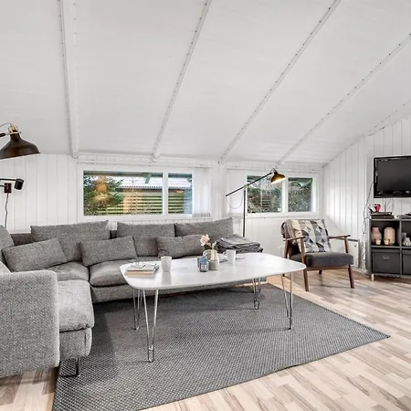 Bjart - 1-5km From The Sea In Lolland- Falster And Mon By Interhome Holiday home