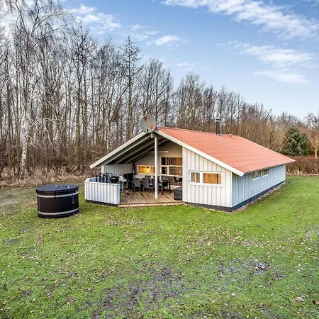 Holiday home Bjart - 1-5km From The Sea In Lolland- Falster And Mon By Interhome *